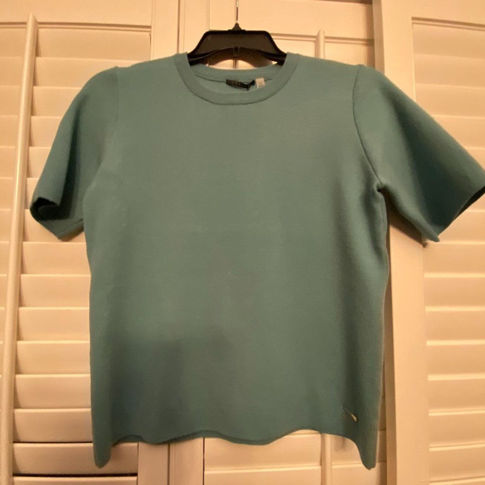 NEW Tahari  short sleeve sweater w/ tags